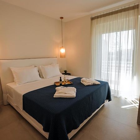 La Mer Bleue Beachfront Boutique Apartments Vrahati Eksteriør bilde