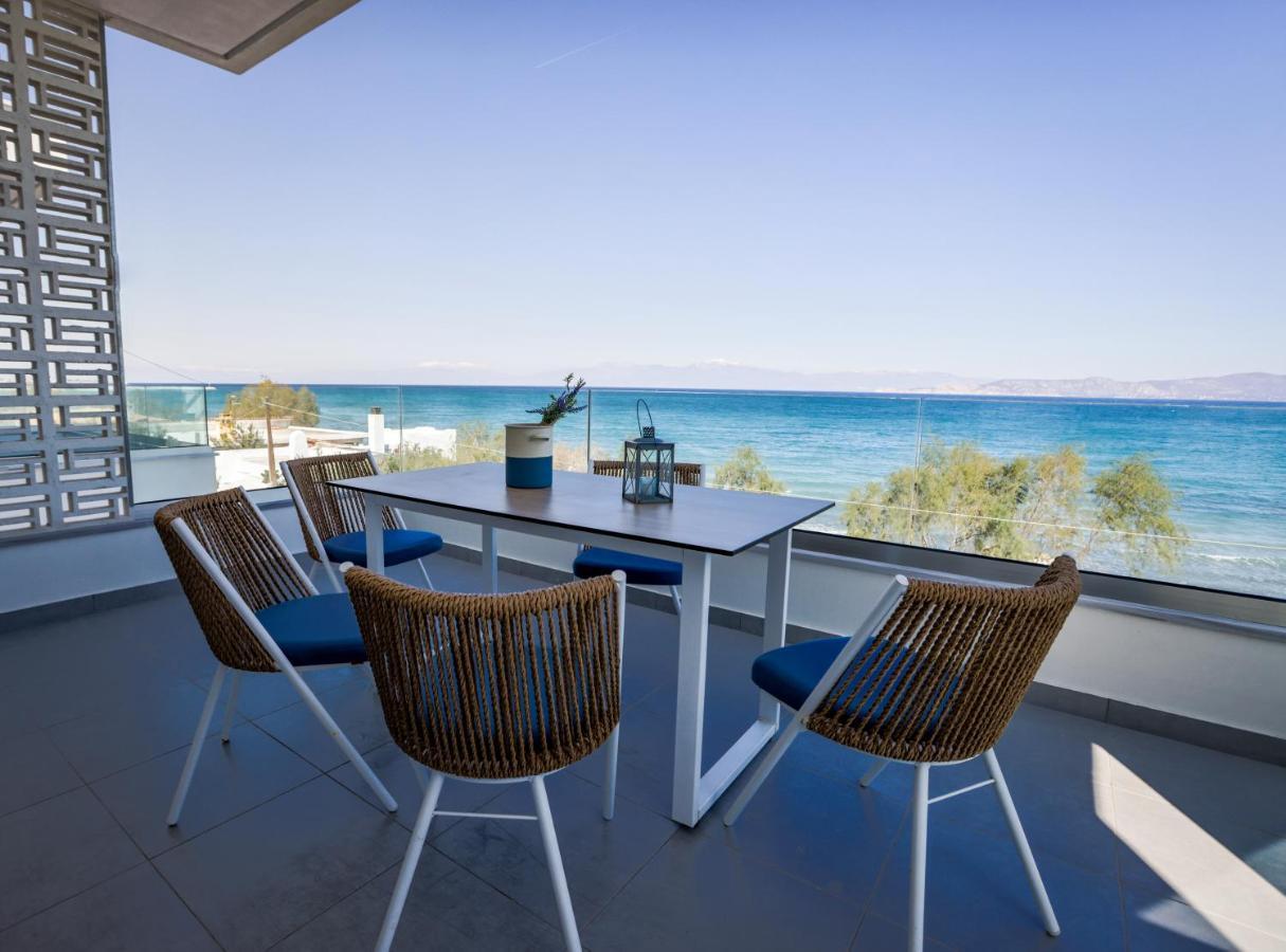 La Mer Bleue Beachfront Boutique Apartments Vrahati Eksteriør bilde